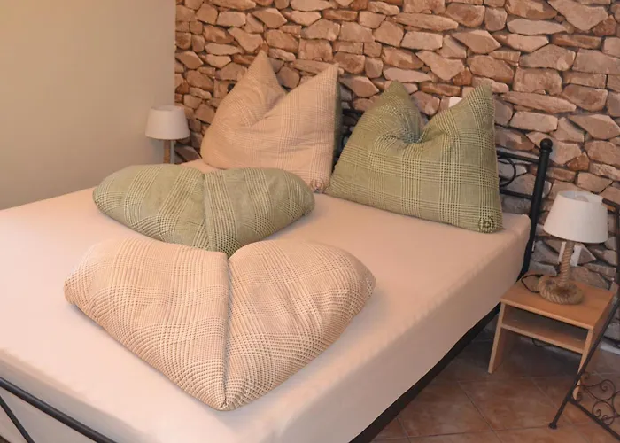 Neu - Vinomare - Neu Krmpote-Vodice